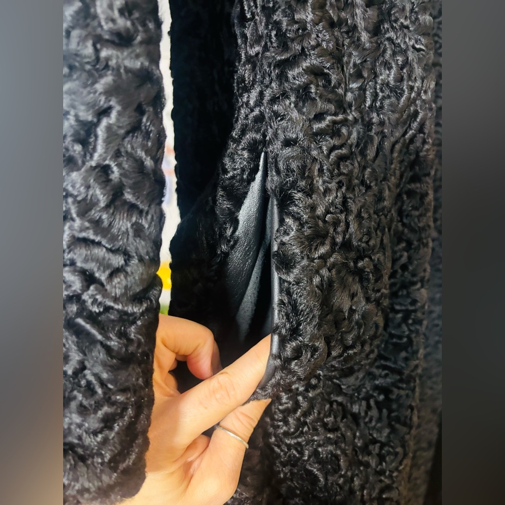 VTG 1960 Black Astrakhan Lamb Fur Coat | Made in Quebec by Fernand Émond - Picture 9 of 15